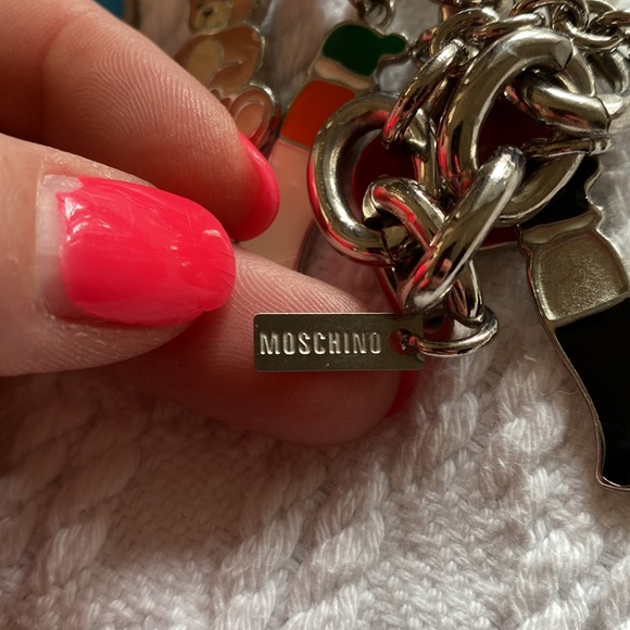 Moschino enameled charm bracelet - Picture 3 of 3